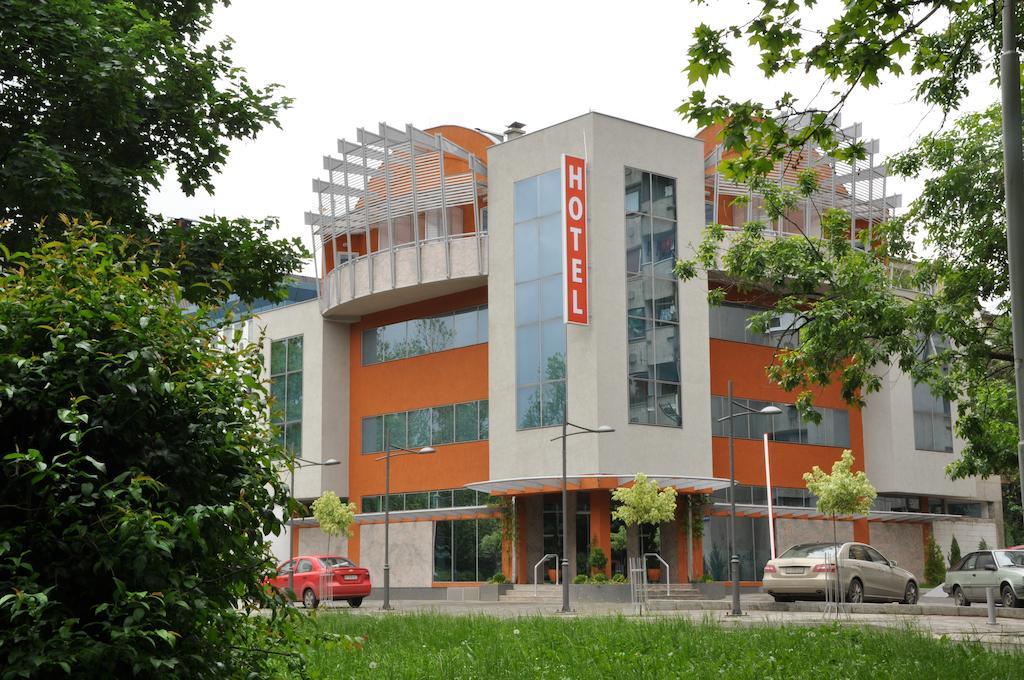 Hotel Botika Кралево Экстерьер фото